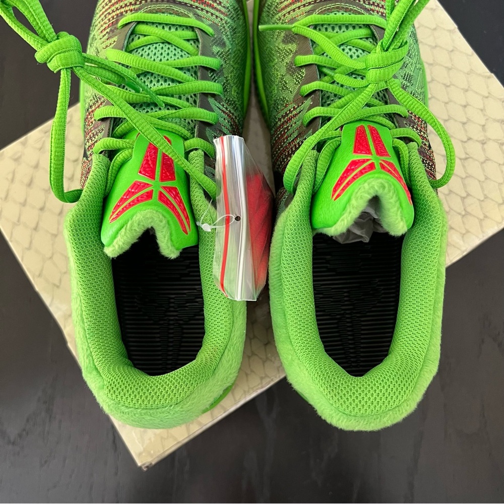 ✔️NIB✔️ NIKE Kobe Mamba Rage Grinch - Picture 7 of 12